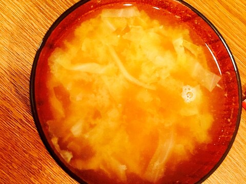 キャベツとジャガイモの味噌汁